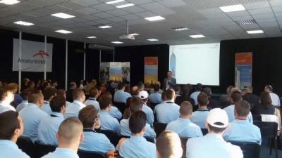 ArcelorMittal Galaţi, dispus să angajeze încă 50 de tineri ucenici