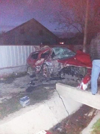 Accident cu doi morţi şi patru răniţi la Pechea
