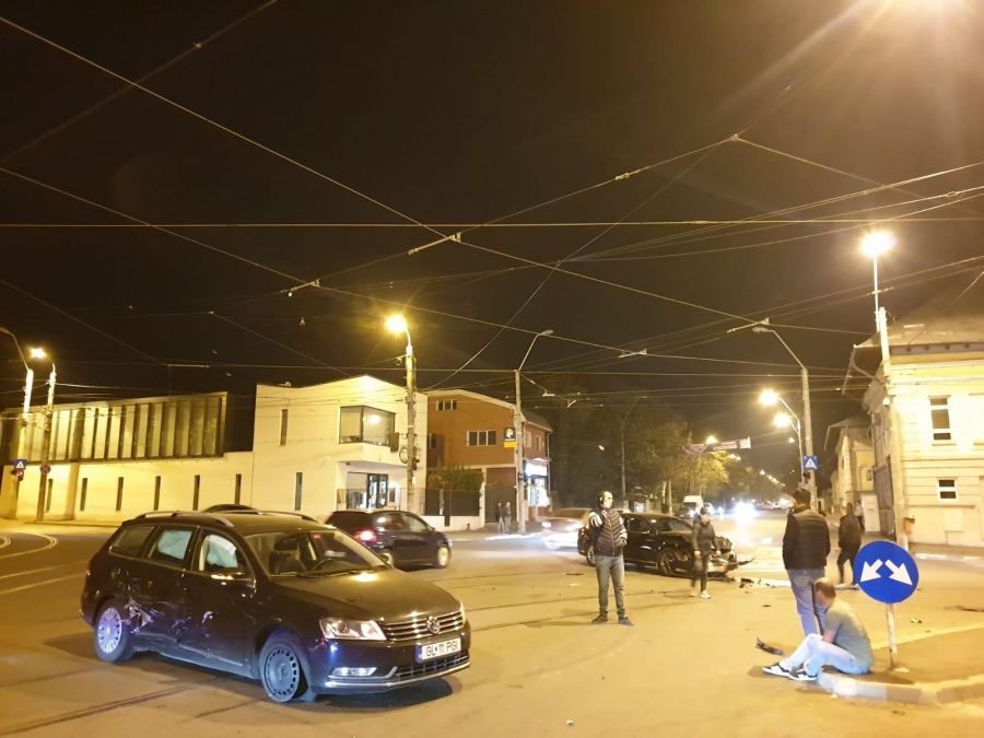Coliziune pe strada Traian