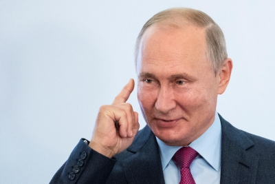 Vladimir Putin şi-a format noul guvern, păstrând miniştri-cheie