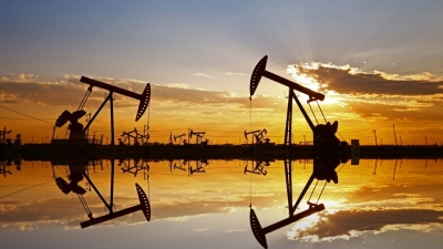 Preţul petrolului a depăşit 90 de dolari, pentru prima dată din 2014