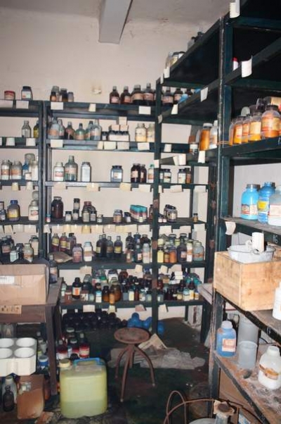 Controale în farmacii şi la societăţile comerciale