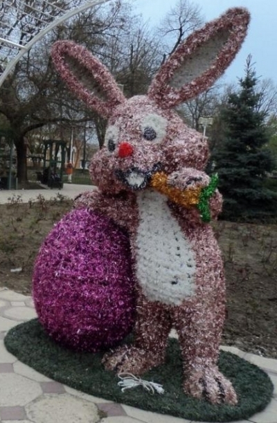 11 ouă, 33 lumânări şi câteva arcade luminoase vor orna oraşul de Paşte