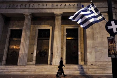 Grecia negociază cu FMI, UE şi BCE măsuri de limitare a recesiunii