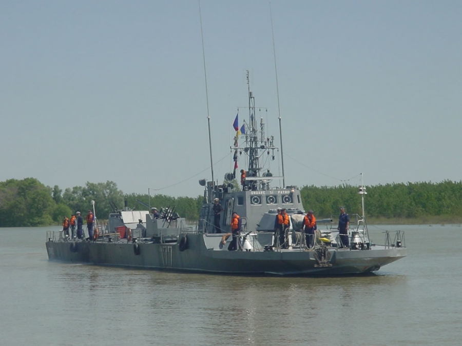 În premieră, gălăţenii pot vizita duminică navele militare