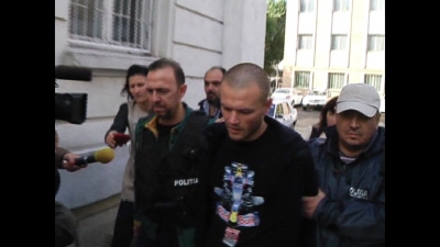 Ajuns în arestrul IPJ Galaţi, Ivanciu Corcioveiu le cere iertare rudelor copiilor ucişi