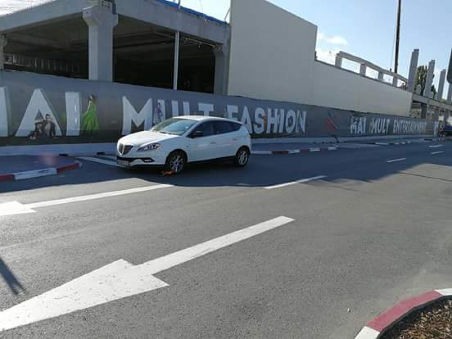 Scandal în parcare la mall