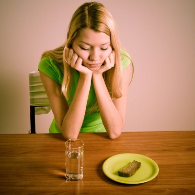 Anorexia nervoasă, tratată cu ajutorul electrozilor