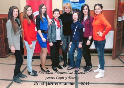 Patru premii pentru gălăţeni la „Ecoul Pietrei Craiului”