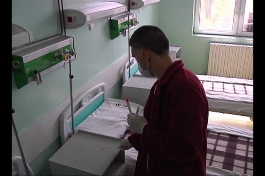 Spitalele verifică eficienţa dezinfectantelor