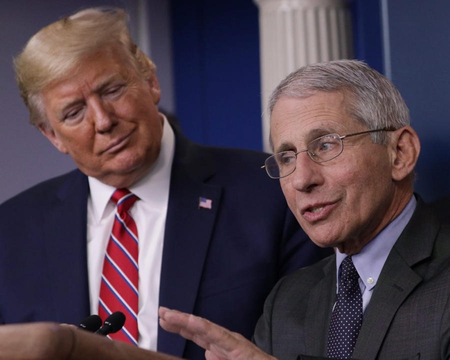 Coronavirus: Trump alimentează, apoi minimalizează tensiunile cu expertul şef în boli infecţioase, Anthony Fauci