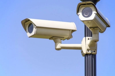 Continuă monitorizarea audio-video în două parcuri din Galaţi