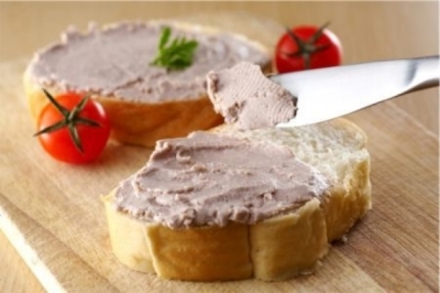 Alertă InfoCons: PATE DE POST cu până la 13 aditivi alimentari (E-uri)