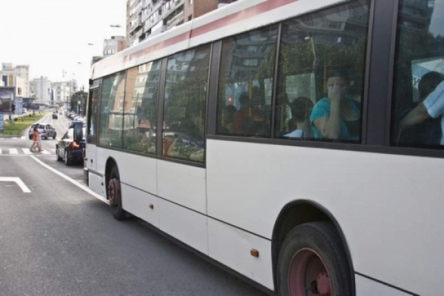 Transurb desfiinţează două staţii de autobuz şi înfiinţează o nouă staţie de tramvai