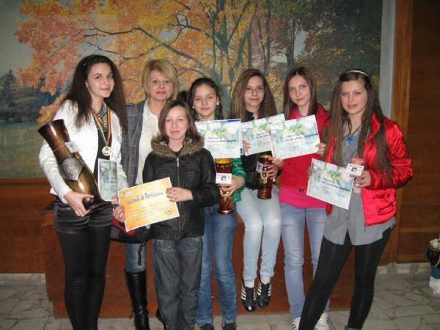 10 premii şi 4 distincţii speciale la „Ghiocelul de Argint”