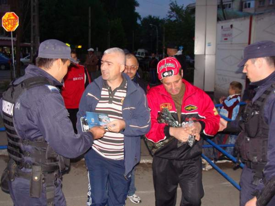 Campanie contra votului ilegal la stadion