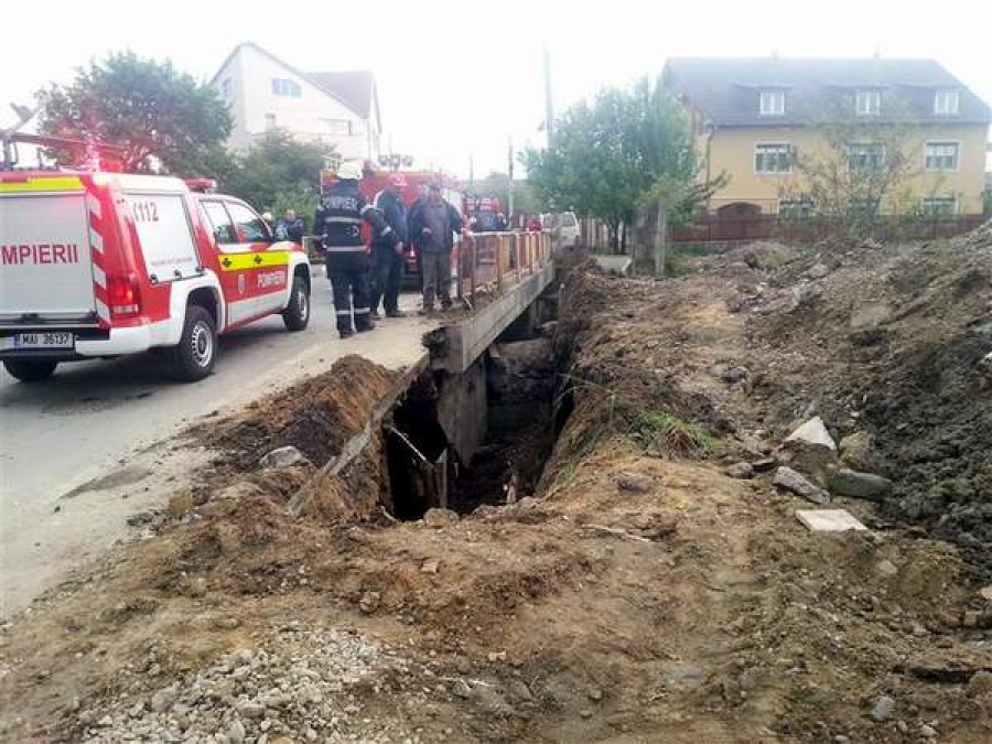 Îngropat sub un mal de pământ