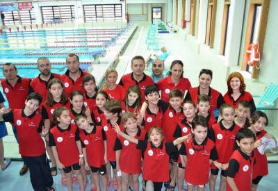 Înotătorii de la Aqua Sport s-au întors cu 18 medalii de la Braşov