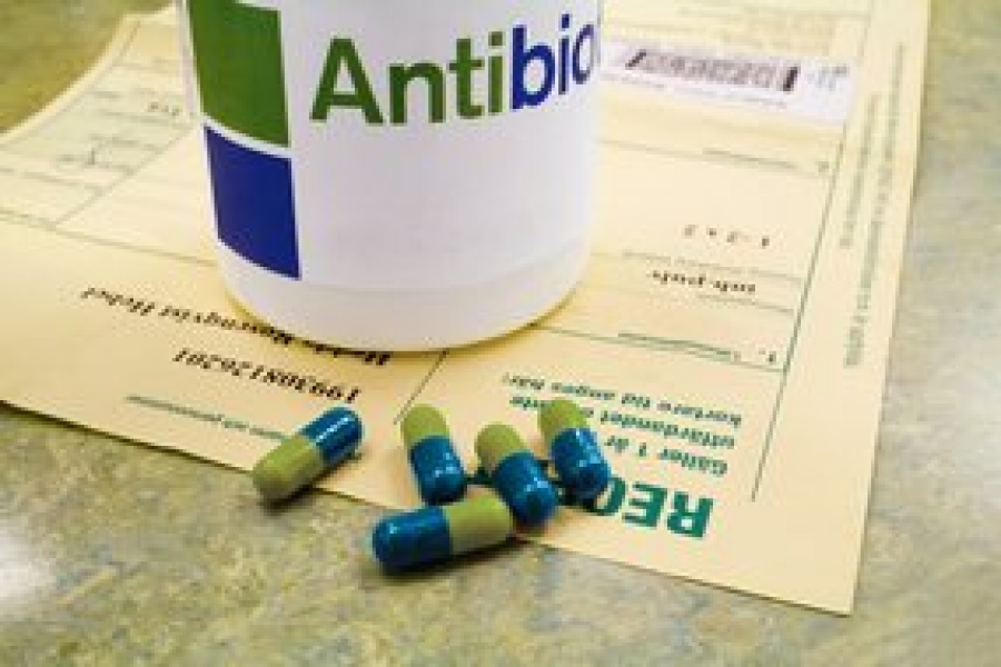 România este a doua ţară din Europa la consumul de antibiotice