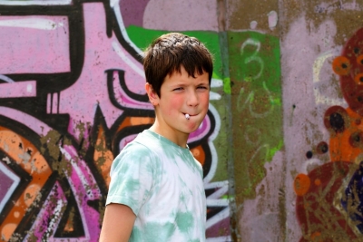 SEMNAL DE ALARMĂ: 15% dintre copiii români au fumat înainte de 15 ani