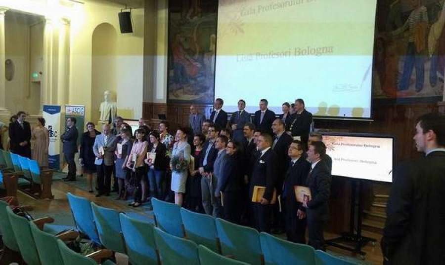Doar cinci cadre didactice au primit titulatura de "Profi Tari" la Gala Bologna 2014