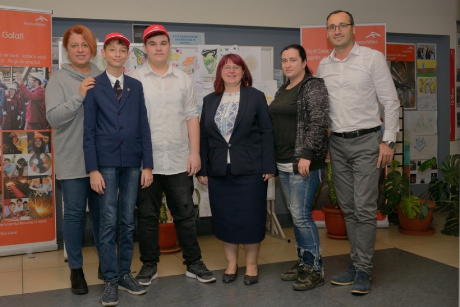 3 elevi gălăţeni vor reprezenta România la World Robot Olympiad 2018 Thailanda