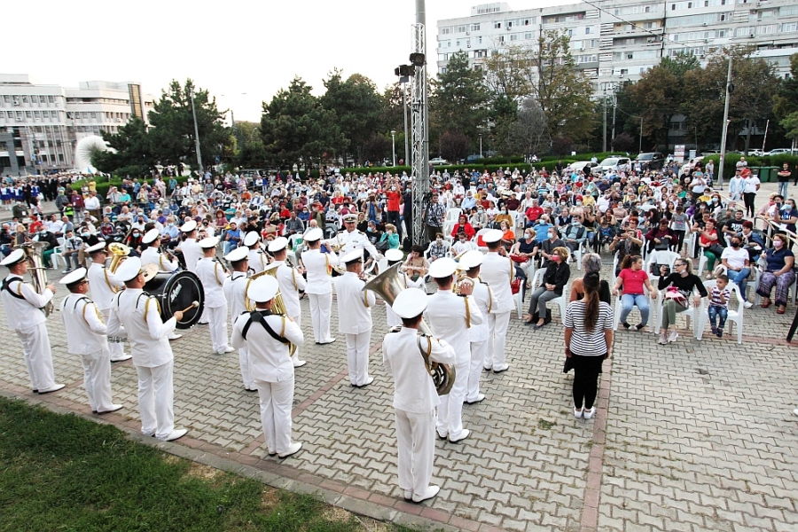 Festivalul de Fanfare "Iosif Ivanovici": Un weekend special pentru gălăţeni (FOTO)