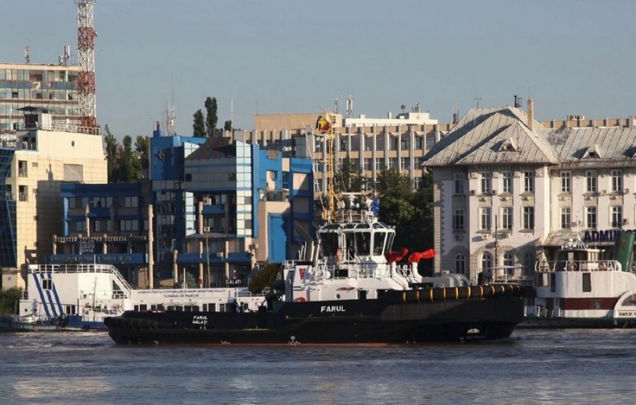Remorcherul ”Farul”, angrenat în efectuarea unui transport special pe Dunăre