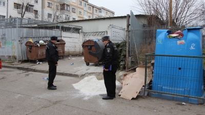 A furat o pubelă cu sare şi a vândut-o cu 20 de lei (FOTO/VIDEO)