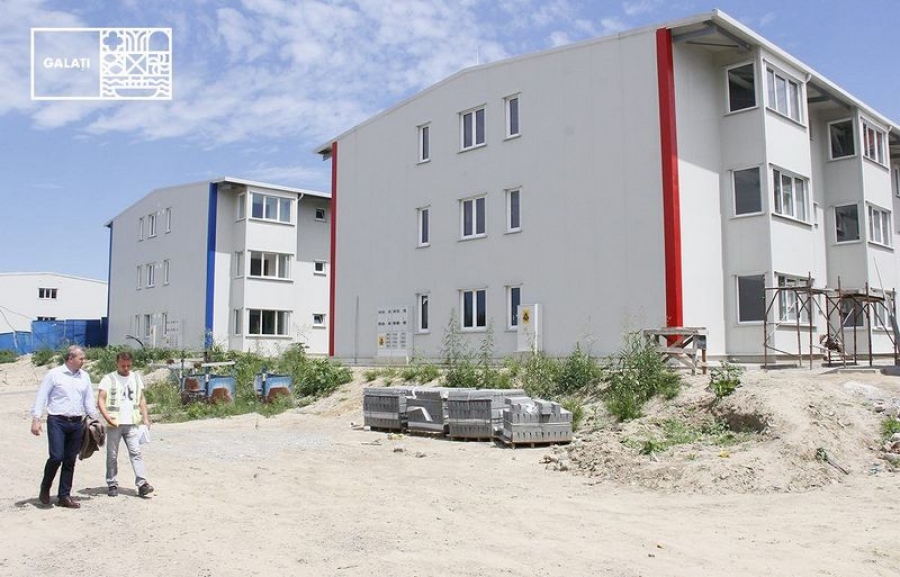 Blocurile de locuinţe sociale din Micro 17, finalizate pe exterior