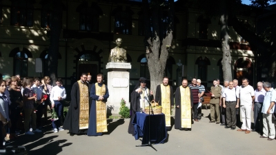 Rostire solemnă a numelor eroilor neamului
