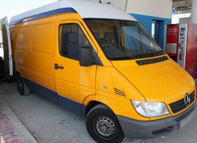 Mercedes Sprinter declarat furat în Marea Britanie, descoperit la Oancea