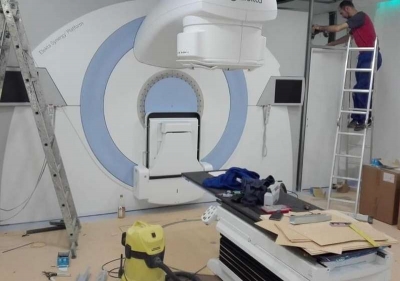 Noul accelerator de particule pentru tratarea cancerului de la Spitalul Judeţean Galaţi, funcţional din 2019