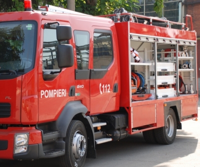 Incendiu, în Micro 40. O femeie a murit
