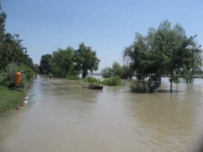 Pe 22 mai debitul Dunării va ajunge la 13.500 m3/s, dar nu se pune problema evacuării localităţilor