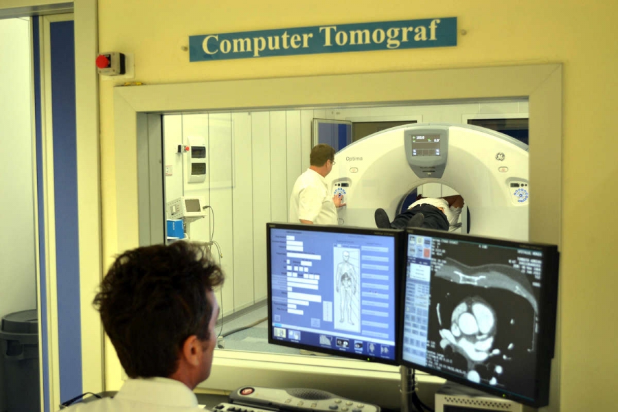 Tomograful de la Spitalul Judeţean a fost repus în funcţiune