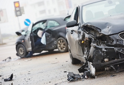 Val de accidente şi infracţiuni rutiere la Galaţi, în minivacanţa de Sf. Andrei şi 1 Decembrie