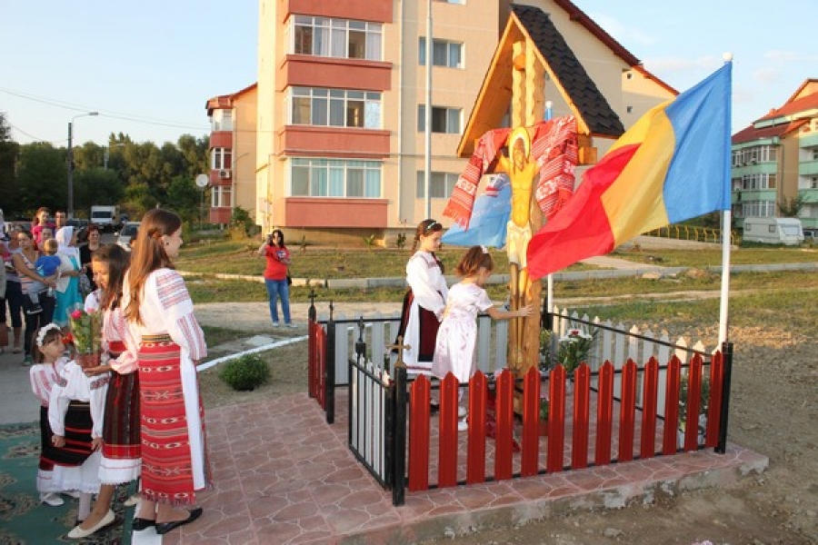 Sfinţire de troiţă în cartierul „Dimitrie Cantemir”