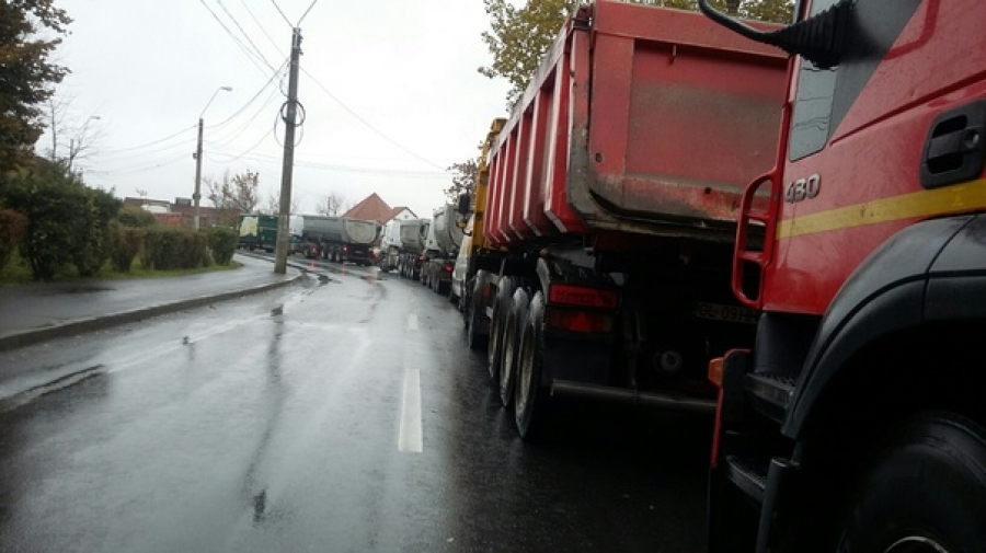 Cozi imense la Trecere BAC Galaţi
