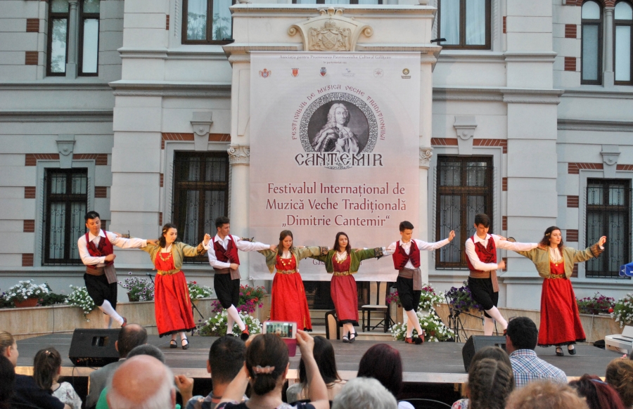 Ediţia a II-a a Festivalului Internaţional de Muzică Veche Tradiţională „Dimitrie Cantemir”