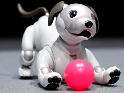 Sony a prezentat noua versiune a câinelui-robot Aibo