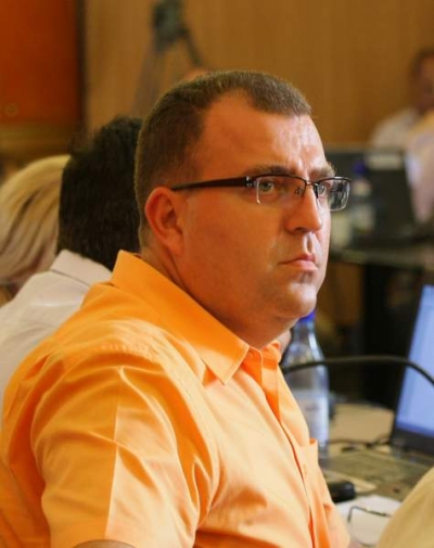 Răzvan Avram se consideră victima „unui joc politic”