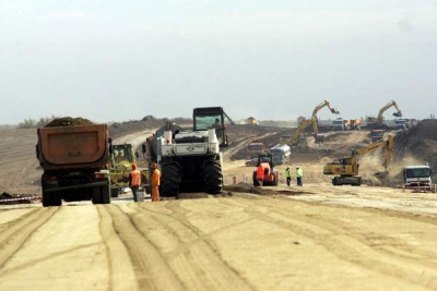 Oficial CNADNR: „Sperăm ca anul acesta să inaugurăm 55 km de autostradă din cei 200 km aflaţi în lucru”
