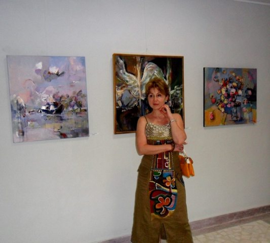 Simona Pascale, artista cu suflet de floare