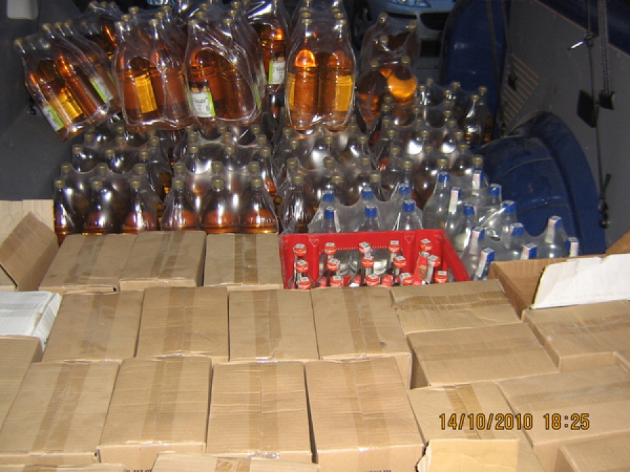 1.600 litri de alcool de contrabandă
