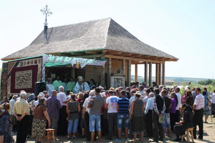 Prăznuire a Sfântului Cuvios Rafail în localitatea natală, Bursucani