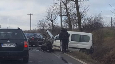Impact cu victime şi maşini avariate în judeţ