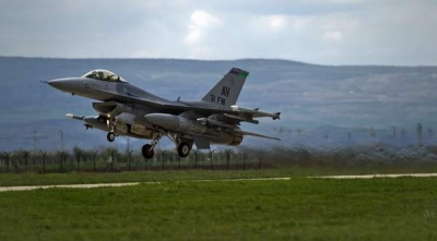 România plăteşte anul viitor avioanele F16 second-hand