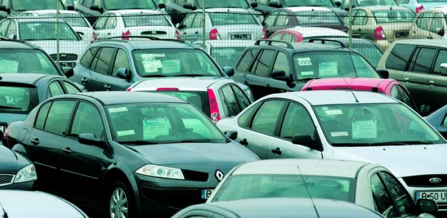 Creştere de aproape 13% a importurilor de autoturisme second-hand, în România, în primele 10 luni