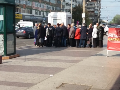 Cozi la abonamentele Transurb SA ca în vremea comunismului